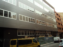 Edificio - Montaje de ventanas: Empresa instaladora Aluminios JP